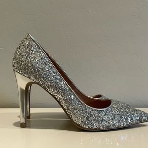 Christian Siriano silver glitter heels size 6 Brand NEW